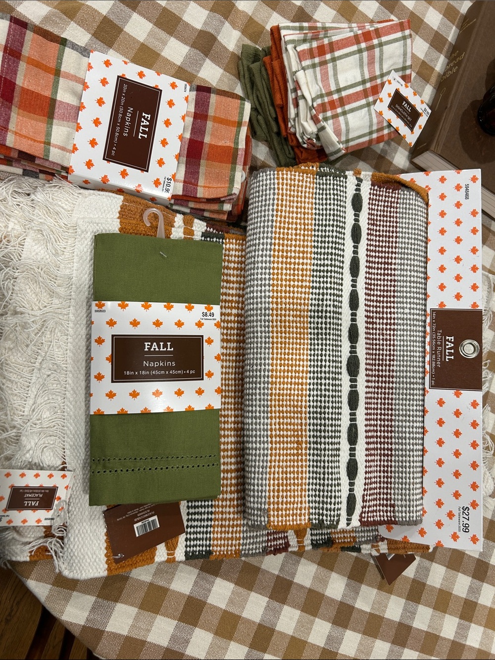 Plaid & Solid Green Linens Set - Fall
